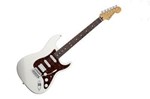 Guitar Fender Deluxe Stratocaster®